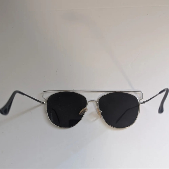 Aldo SIlver Abstract Aviator Sunglasses - Picture 6 of 9